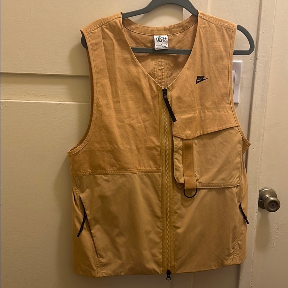 Men’s Nike Vest